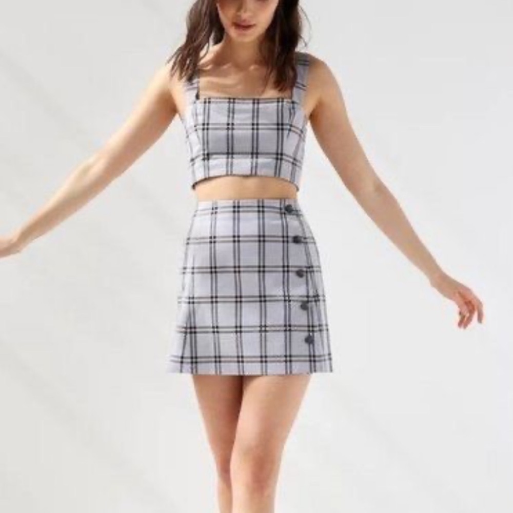 Aritzia Sunday Best yuri Mini plaid Skirt size 4
